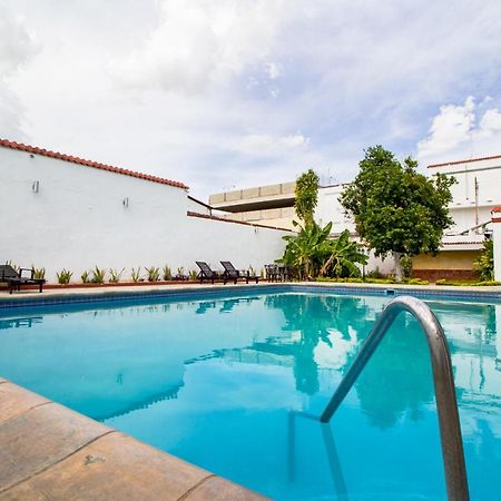 Hotel Colon Mérida Zewnętrze zdjęcie